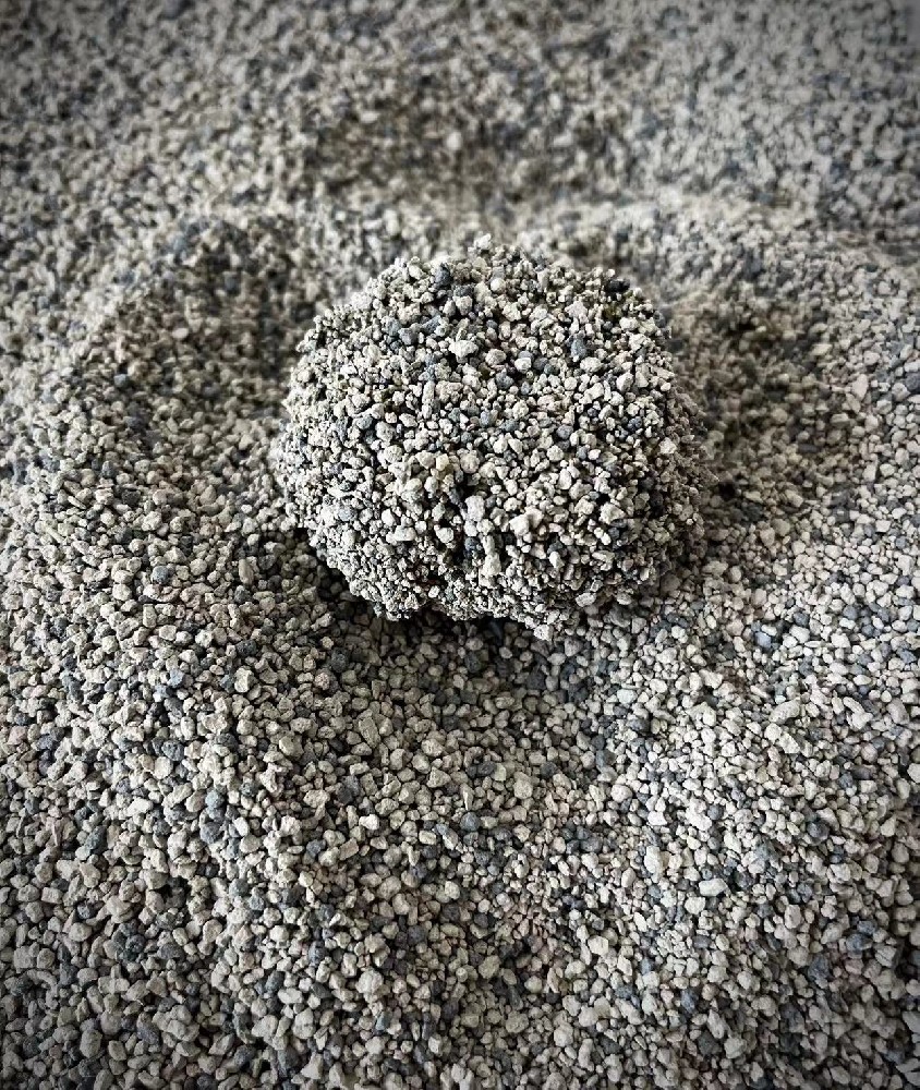 破碎膨润土原矿黑白混合1-2mm